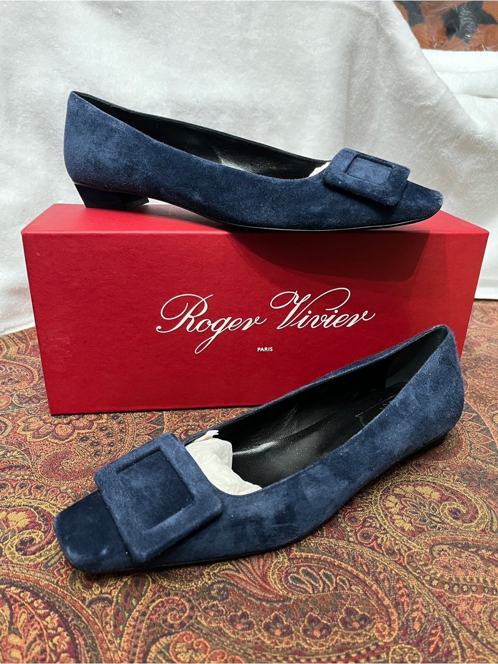 Roger Vivier Navy Suede Buckle Square Toe Low Heels - 38.5 - NWT